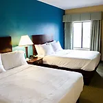 Holiday Inn Express & Suites Harrisburg West