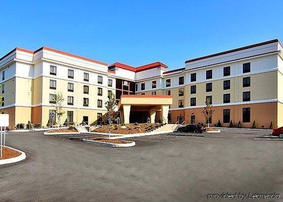 Express & Harrisburg West Hotel 3*