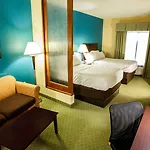 Holiday Inn Express & Suites Harrisburg West