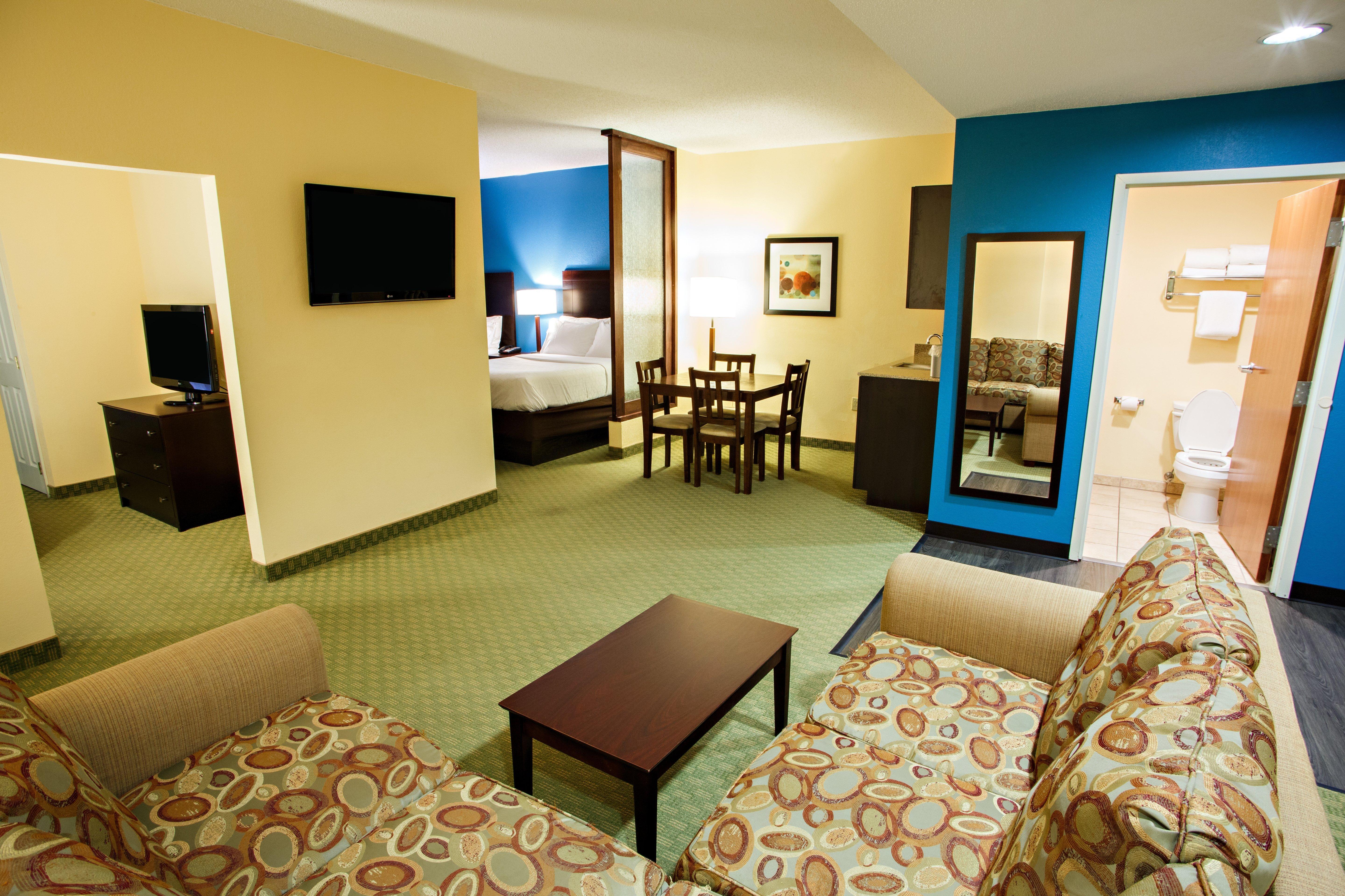 Express & Harrisburg West Hotel 3*